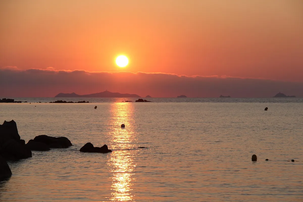 El puerto de Coti-Chiavari