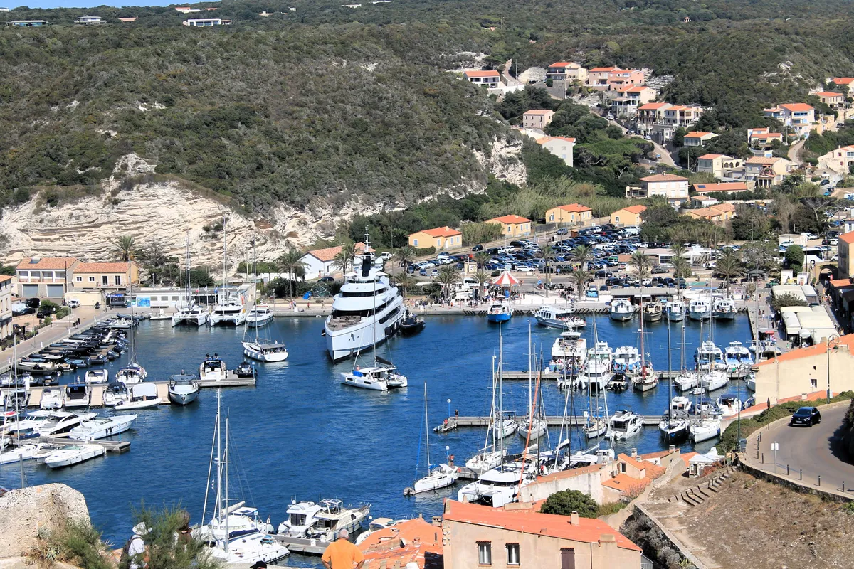 La Marine y el puerto