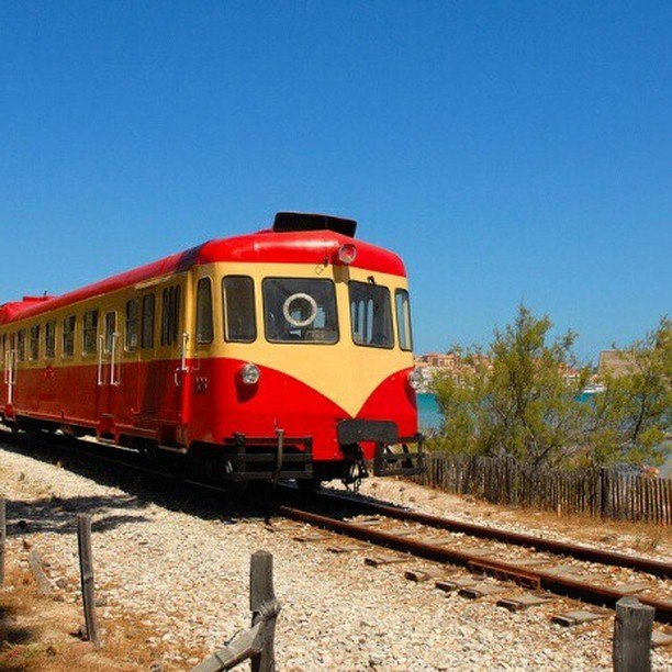 Getting around Corsica by train - Corse Vacances